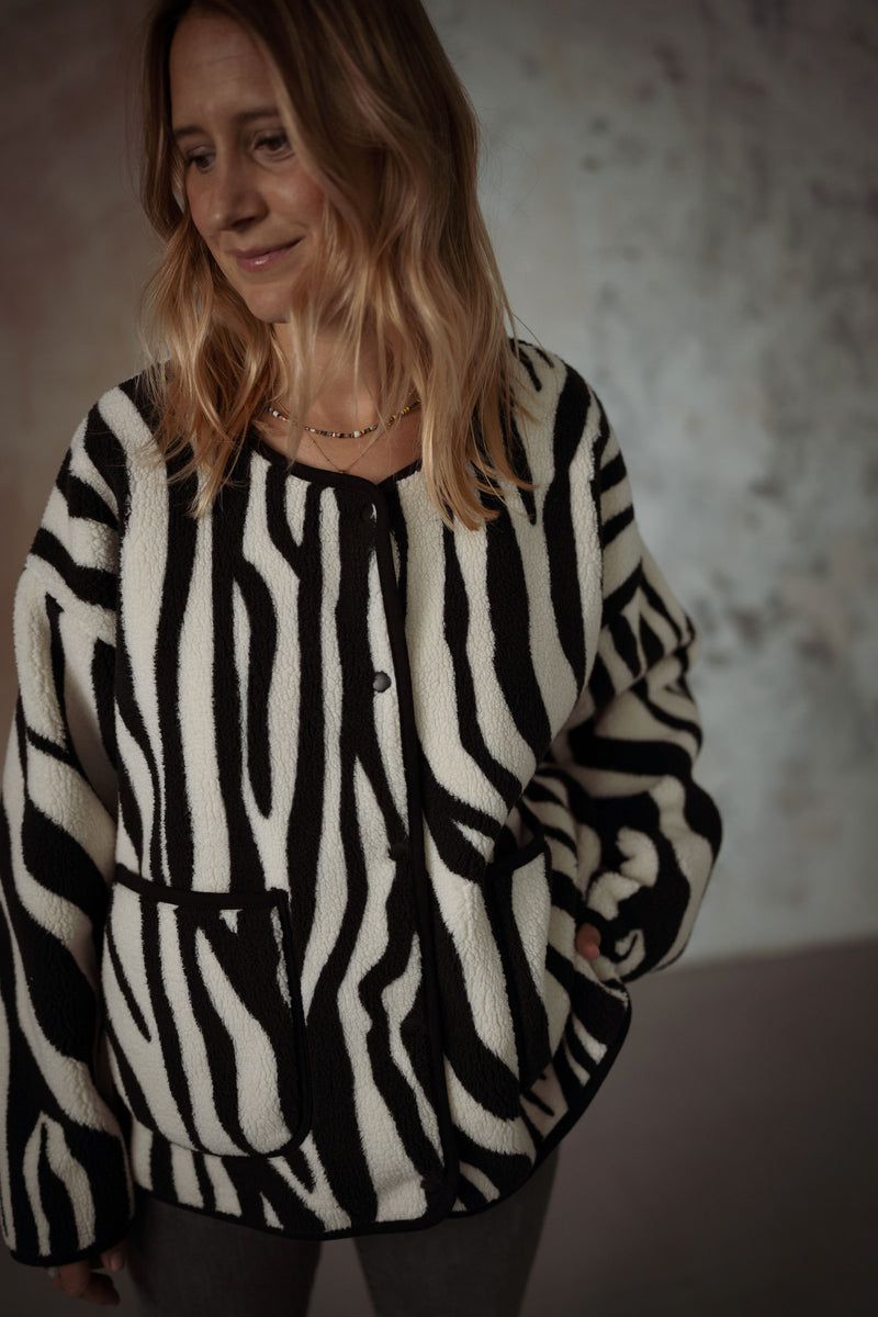 TIGER SHERPA ADULT JACKET