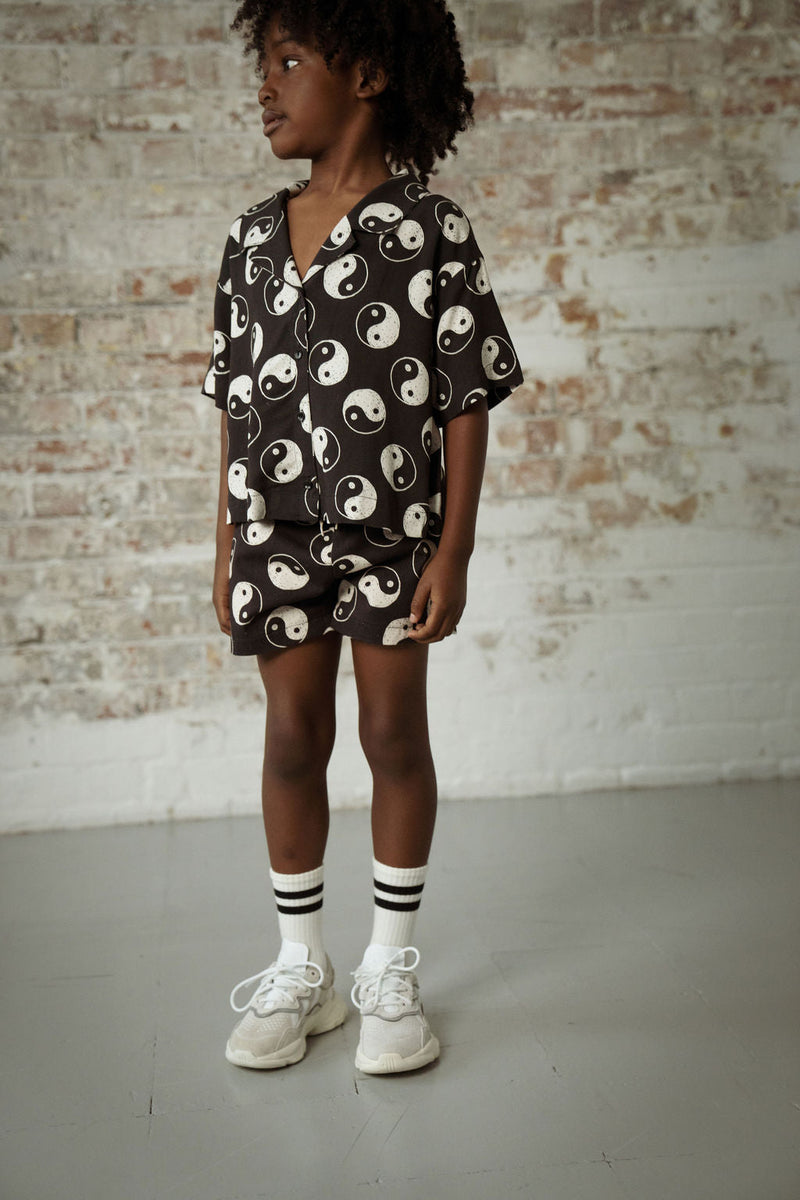 YIN YANG KIDS RESORT SHIRT