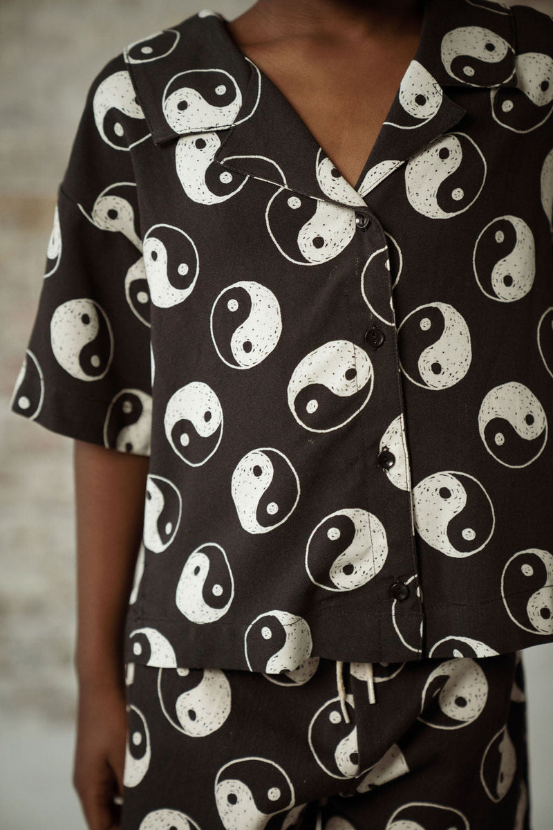 YIN YANG KIDS RESORT SHIRT