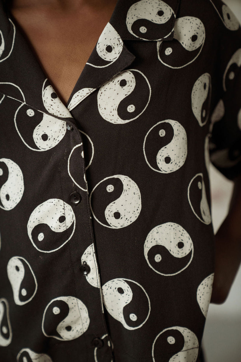 YIN YANG KIDS RESORT SHIRT