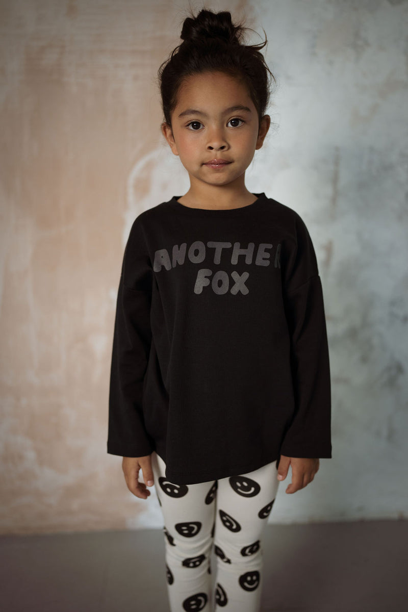 BACK PRINT LONG SLEEVE TEE