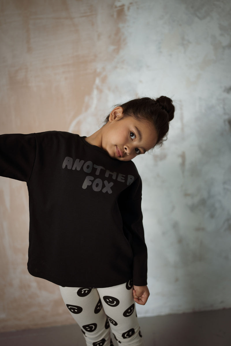 BACK PRINT LONG SLEEVE TEE