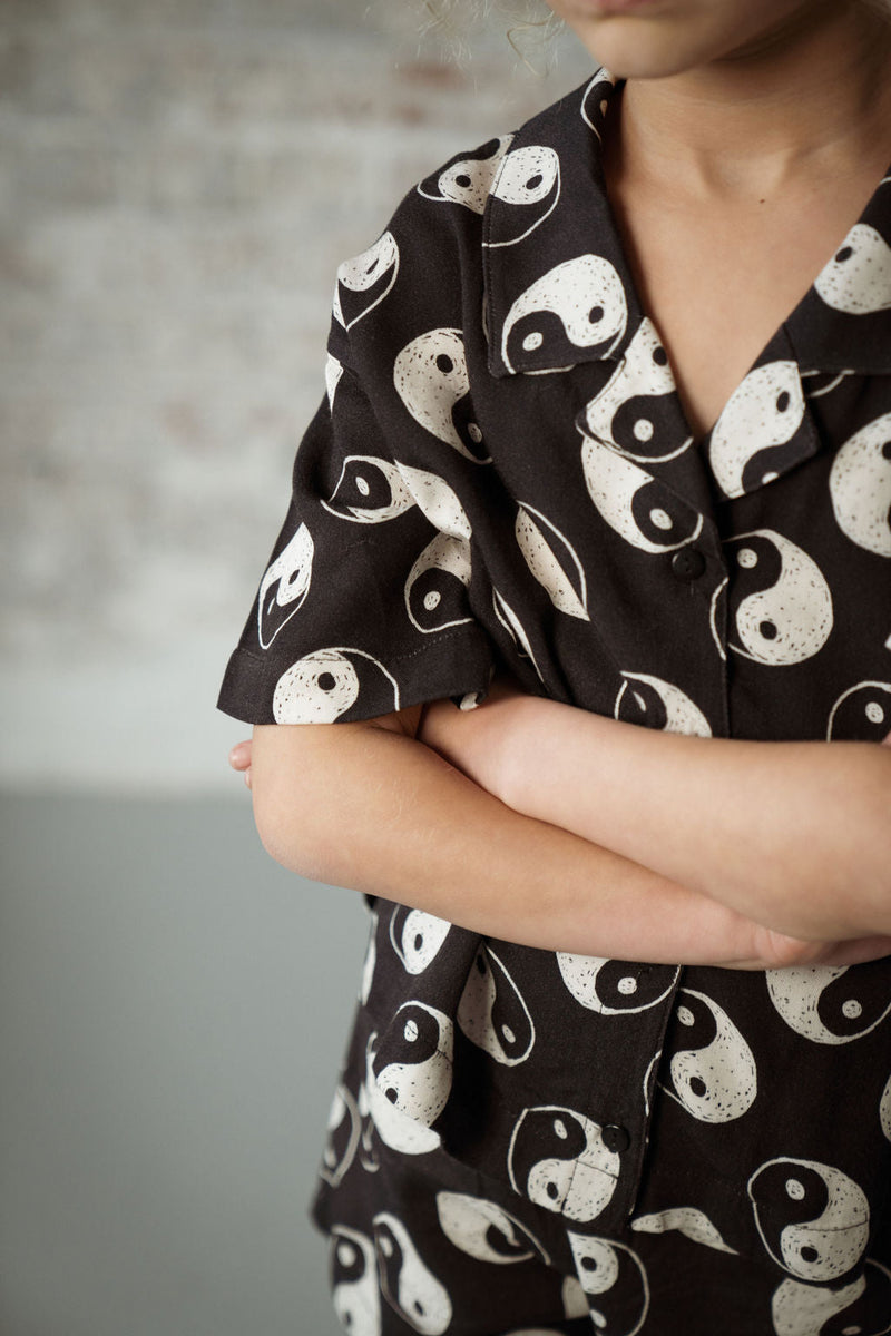 YIN YANG KIDS RESORT SHIRT