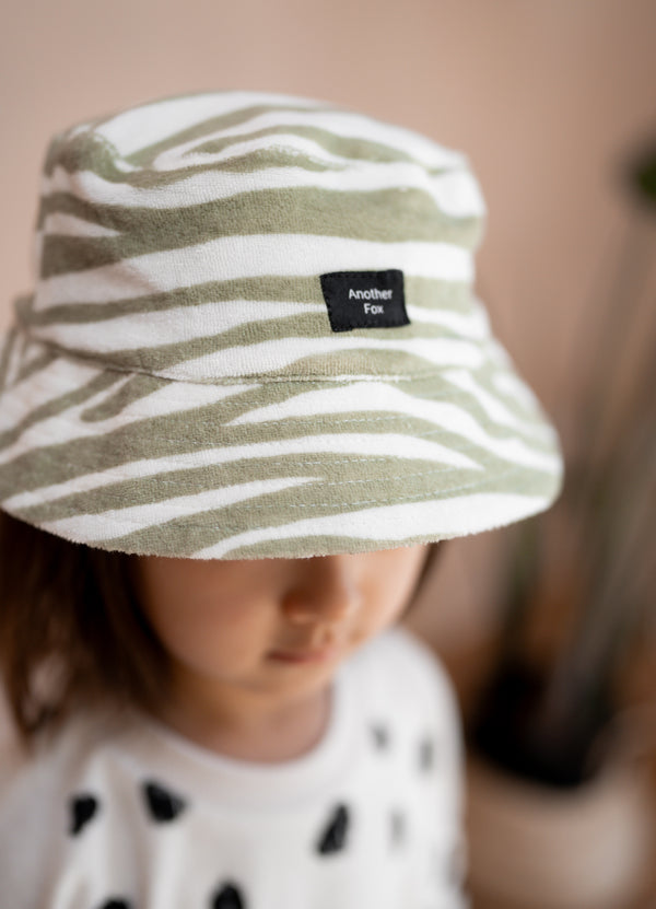 SAGE TIGER TERRY TOWEL BUCKET HAT